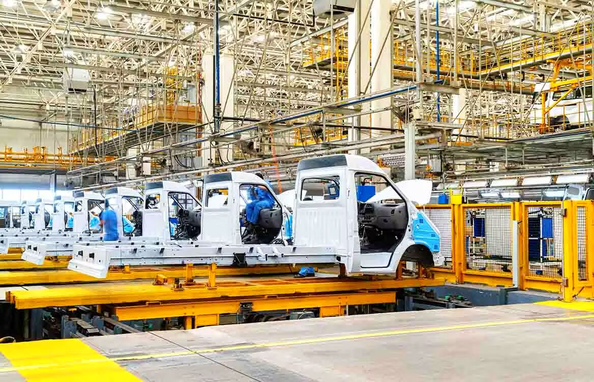 Automotive environment of the kind CET PCB supplies circuit boards into
